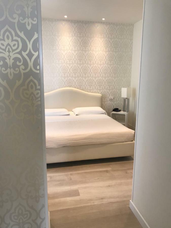 Panoramic Suite Lateral Sea View